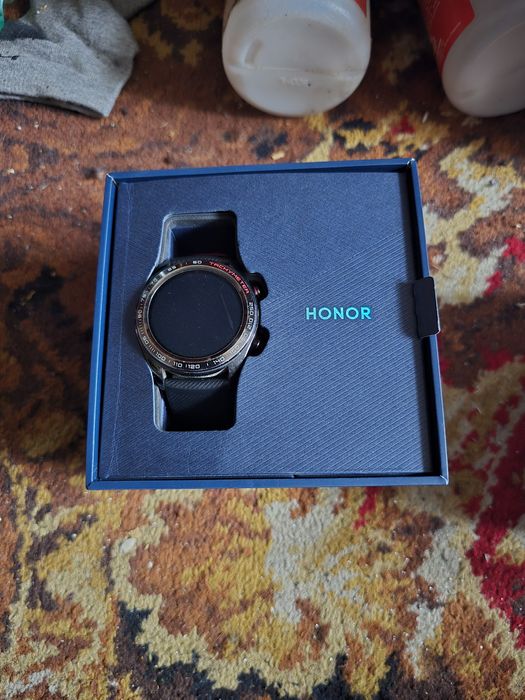 Sprzedam smartwatch  honor