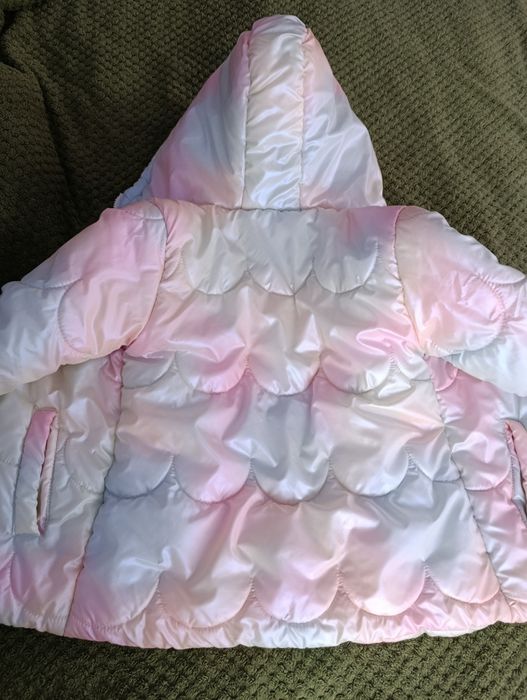 Куртка Весна на дівчинку 5-6  років