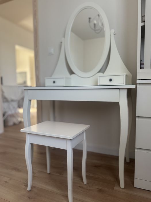 Toaletka IKEA Hemnes