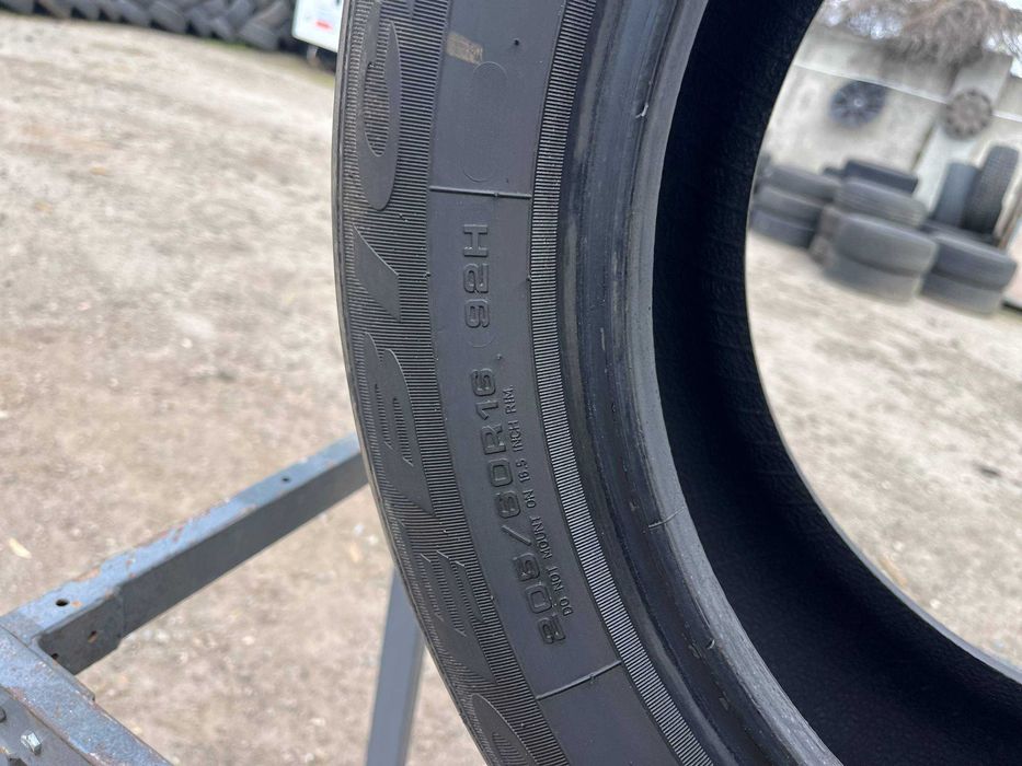 Пара шин Debica 205/60 R16