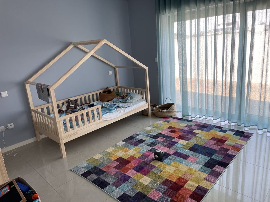 Cama de crianca tipo Casinha 90x190cm