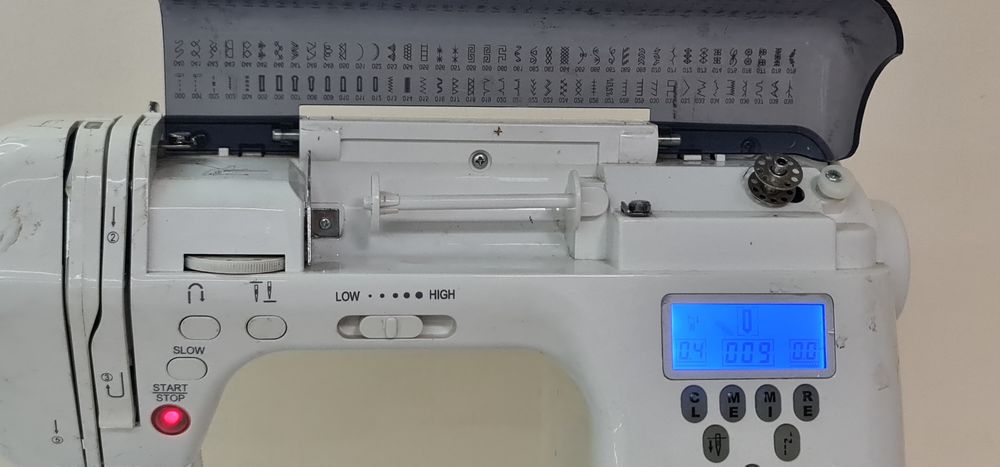 Швейна машинка Soontex Computer N6000