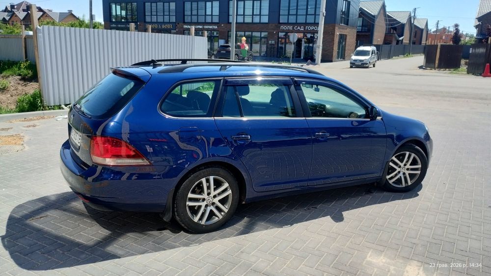 Volkswagen Golf VI