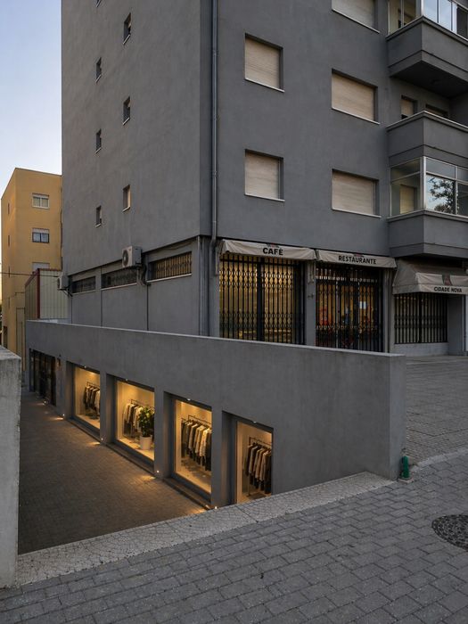 Espaço Comercial – APROX. 900 m²