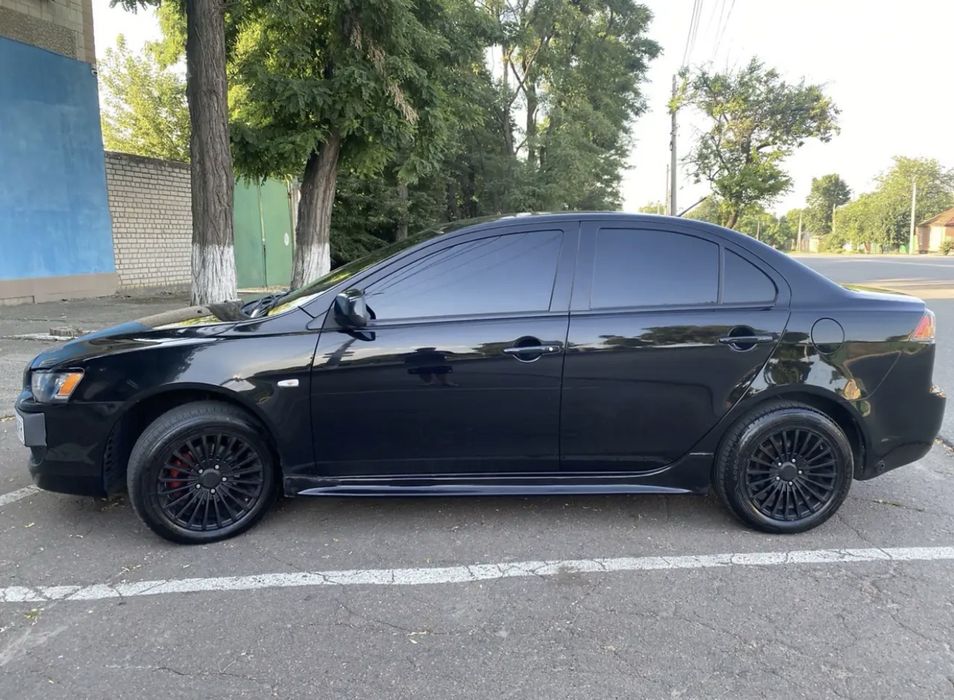 Продам Mitsubishi Lancer X