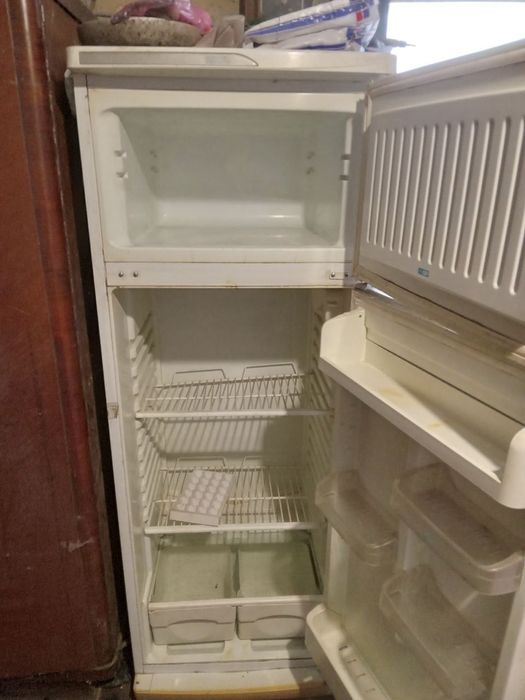 Продам холодильник в нормальном робочем состоянии