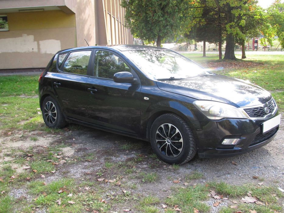 sprzedam dobre i pewne auto.