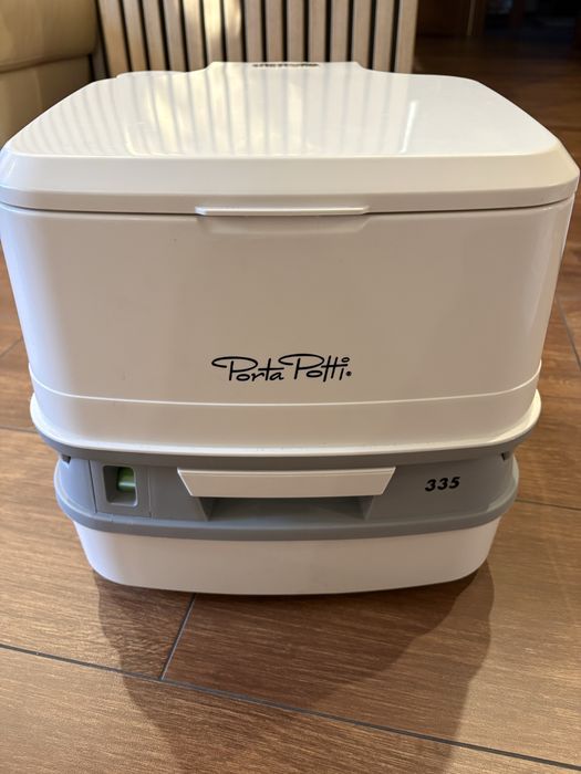 Toaleta przenosna PortaPotti 335