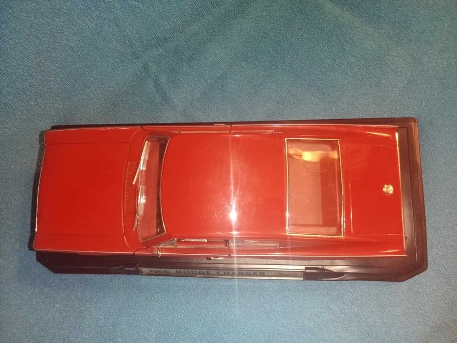 Dodge Charger 1966 Road Signature Miniatura