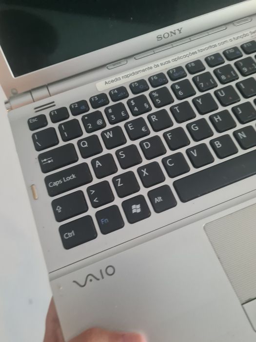 Wio computador cinzento