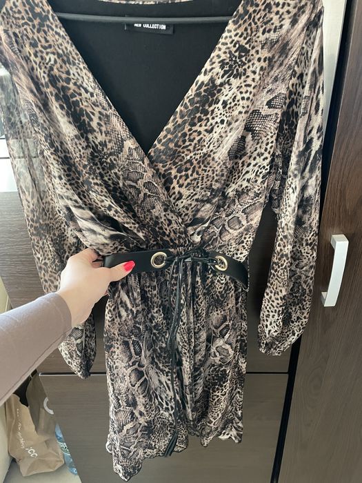 Sukienka jesienna w panterkę z gumką elegancka boho