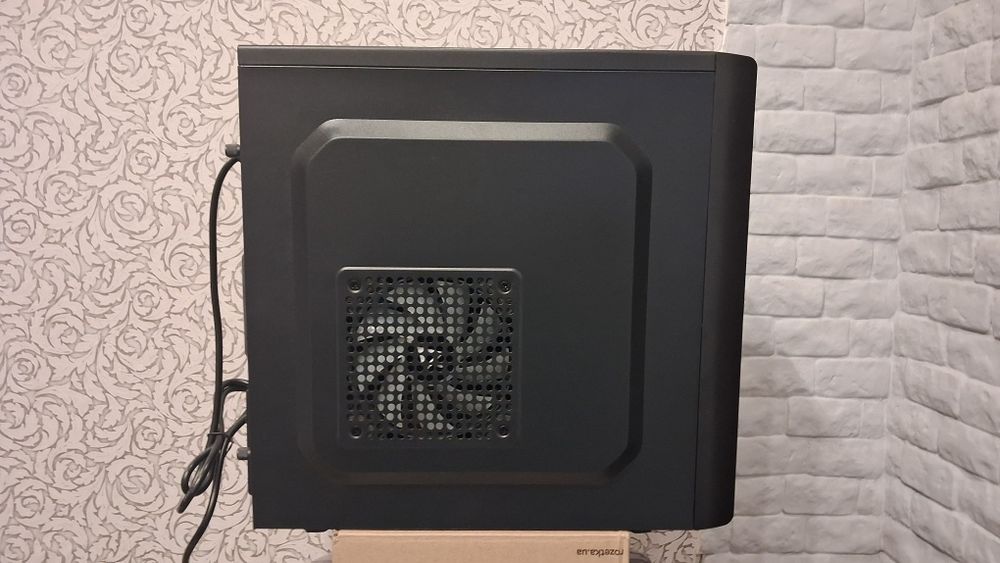 Системний блок і3 intel 8100