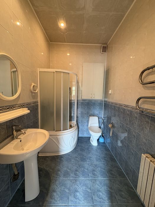 Продаж 2-х поверхового будинку в Центрі міста-250кв.м.Вул.Севастопольс