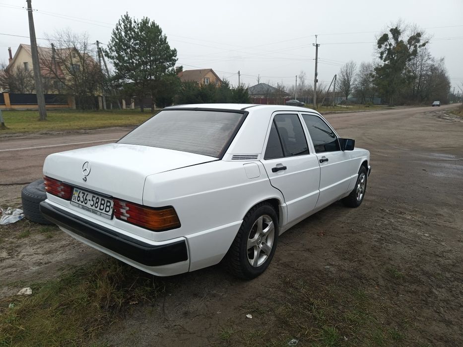 Mercedes 190 2,0 газ бензин