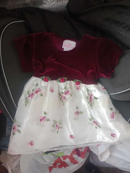 Одяг дівчачий пересилаю