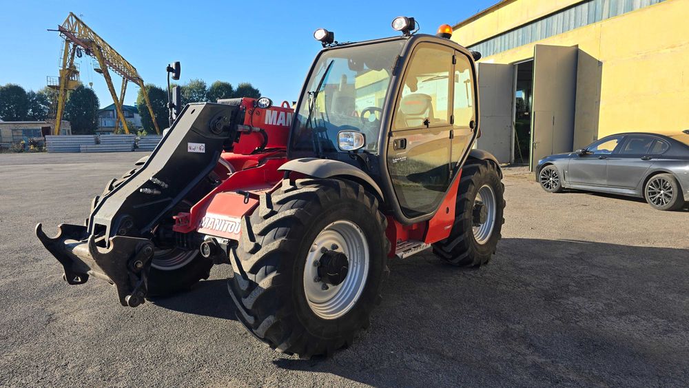 Свіжопривезений телескопічний навантажувач manitou mlt 634 lsu