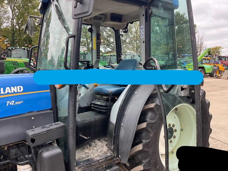 New Holland T4.95F sadownik
