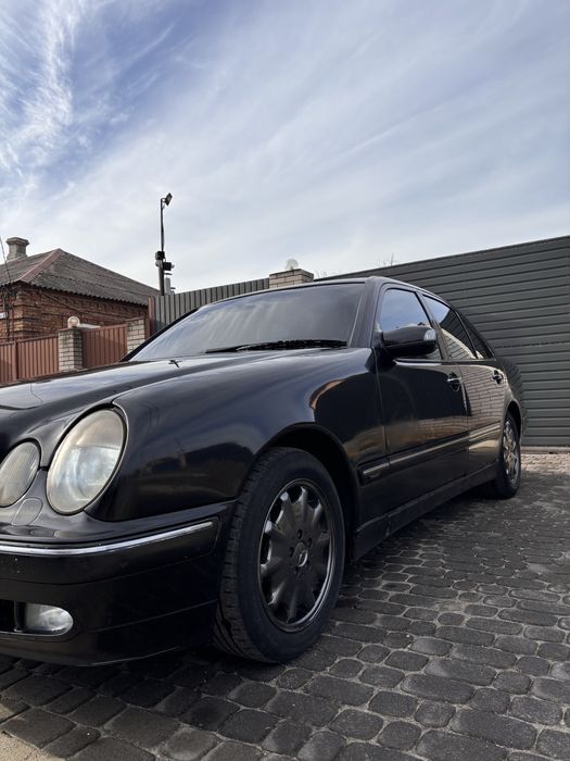 Продам Mercedes W210 3.2 dizel