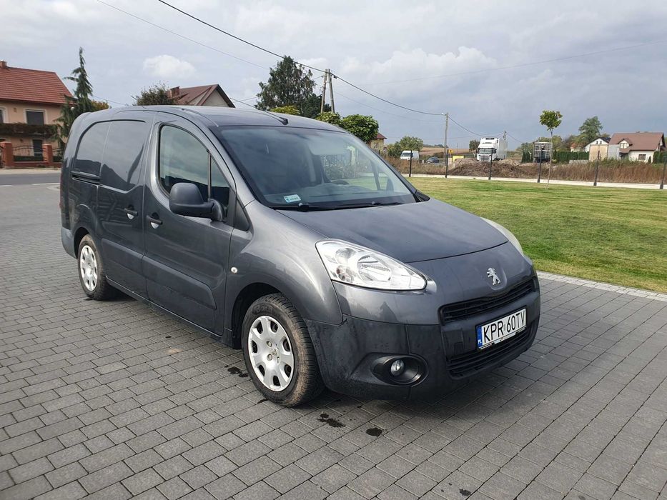 Peugeot Partner L2 LONG ,90 KM Citroen Berlingo  , Doblo