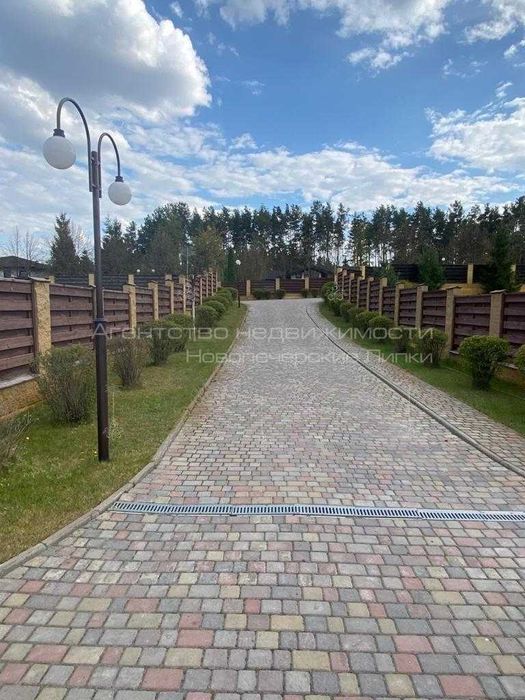 Продаж будинку 197м2 у елітному КМ «Козирна карта» с. Березівка