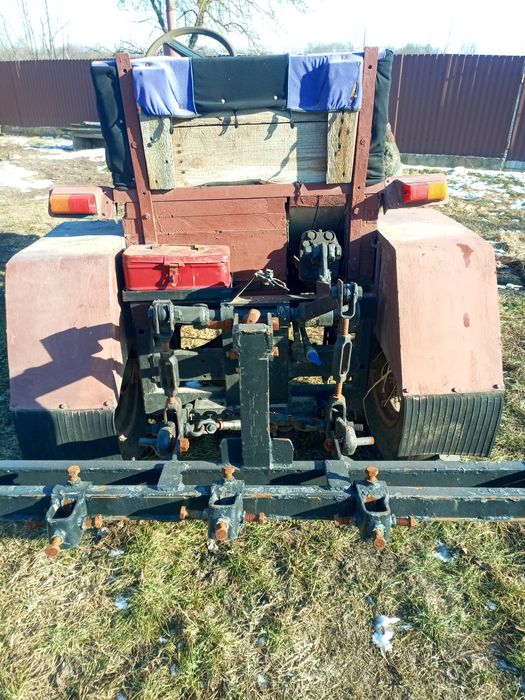 Продам гарний трактор