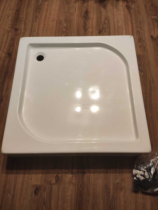 Brodzik Kerra Victor 80x80x16 cm