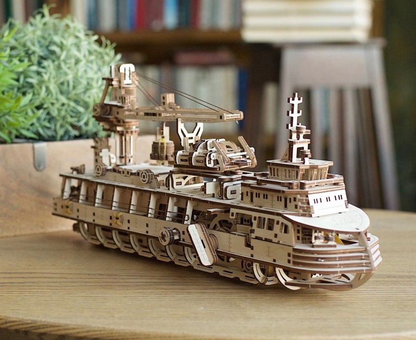 Механічний 3д пазл Ukrainian Gears Науково-дослідне судно (575 деталей)