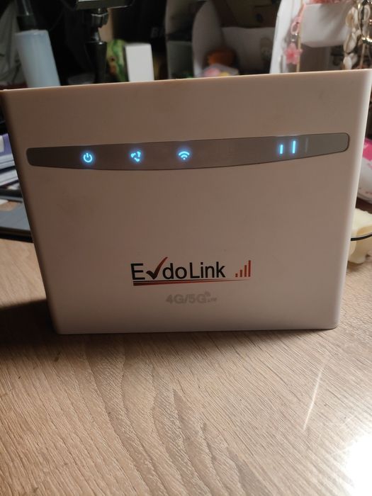 Роутер, маршрутизатор. Інтернет.  Вай фай