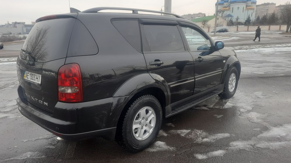Продам SsangYong Raxton 2.7 дизель