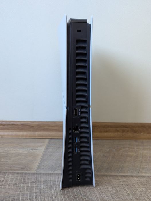Sony PlayStation 5 Slim 1TB + 2 геймпади + Зарядна станція
