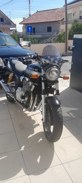 Mota XJR 1300 YAMAHA
