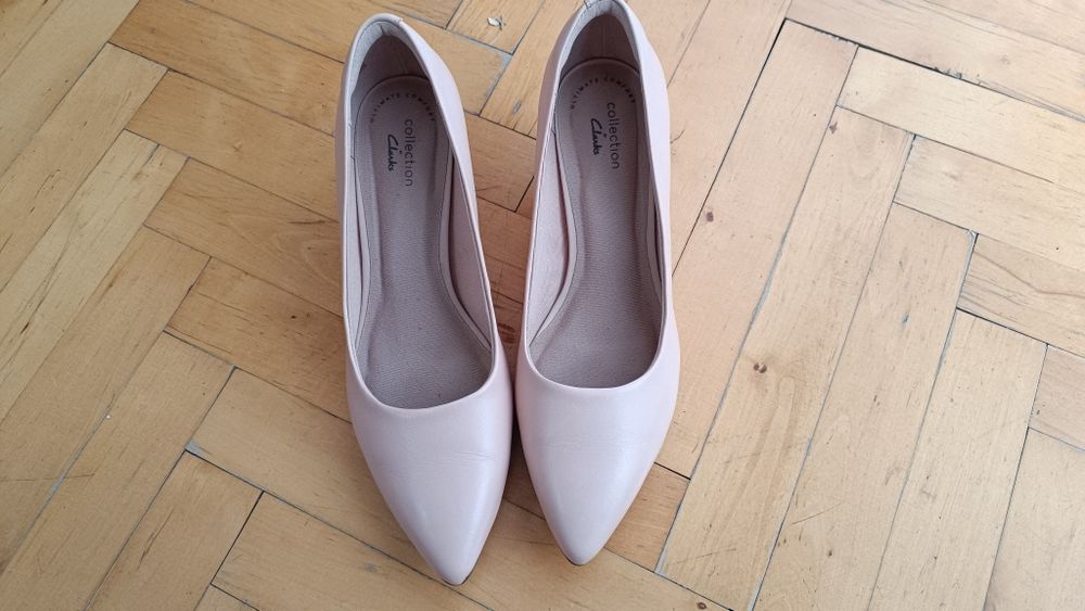 Pantofle czółenka Clarks 38,5