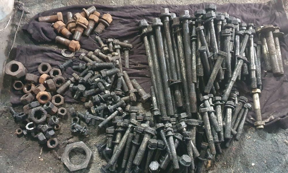 Śruby śruby śruby