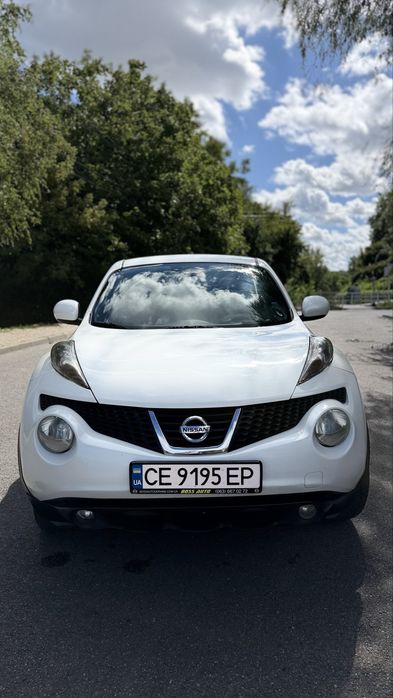 Автомобіль Nissan Juke