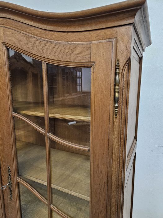 Biblioteczka ludwikowska Francja witryna /
