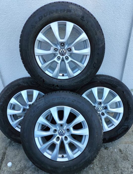 Felgi z oponami zimowymi VW Amarok 8x17 ET49 5x120