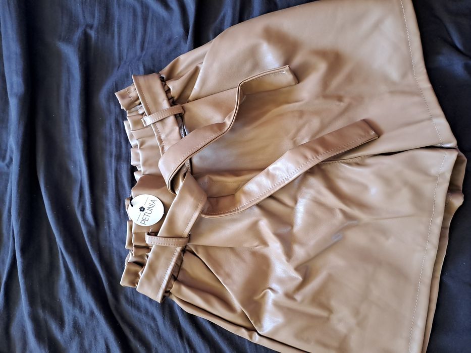 Roupa nova com etiqueta