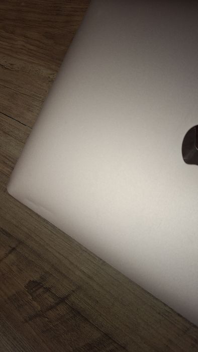 Macbook Air 2020 Intel 13 cali