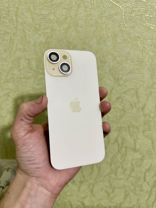 Iphone 15 Original задняя крышка в идеальном состоянии