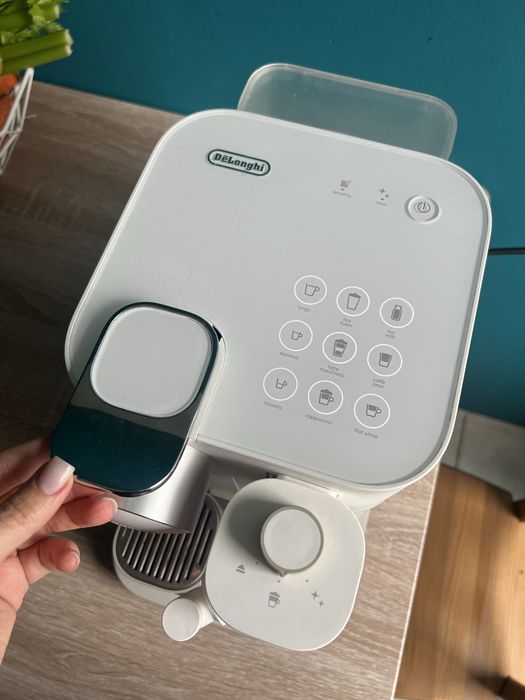 Ekspres na kapsułki DeLonghi Nespresso Gran Lattissima