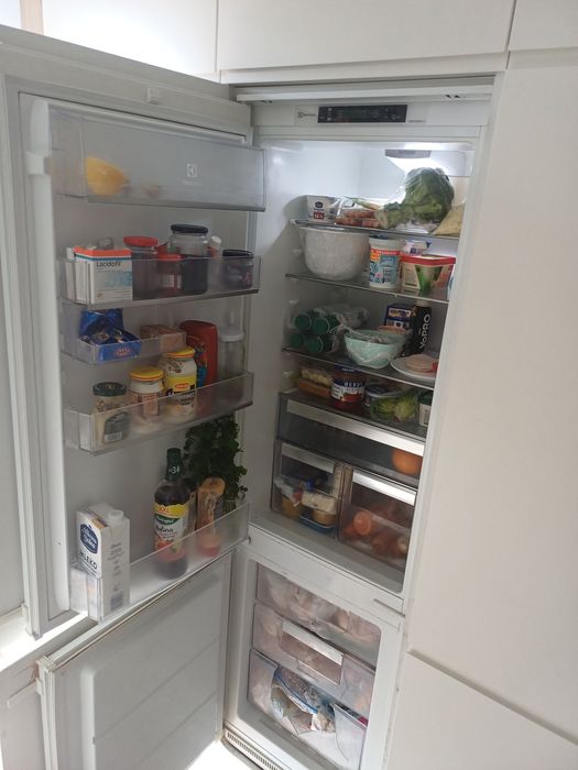 Lodówka chłodziarko zamrażarka Electrolux