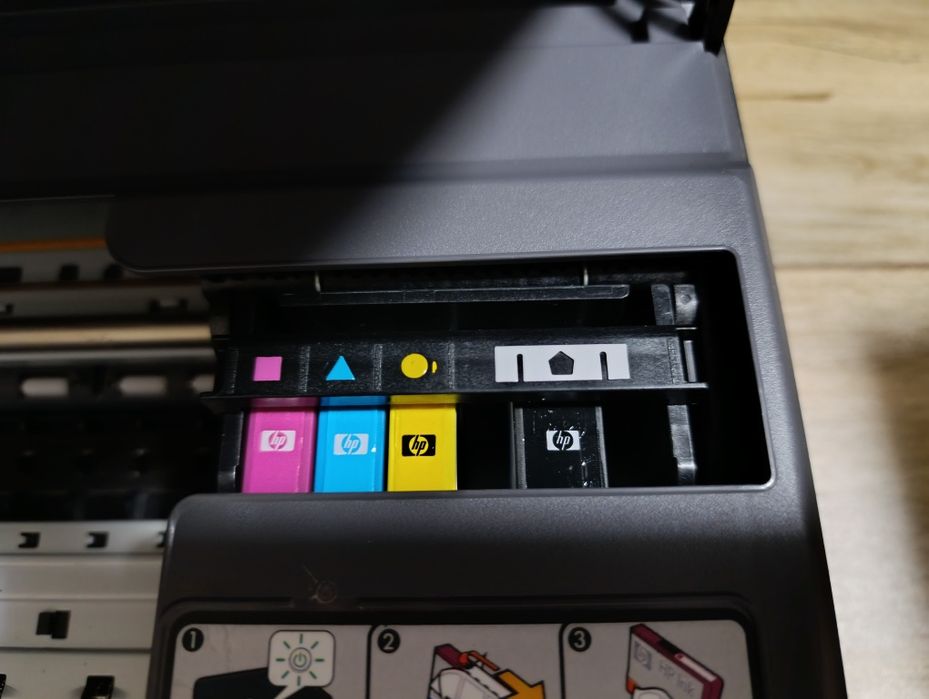 МФУ принтер HP b109q фотосмарт