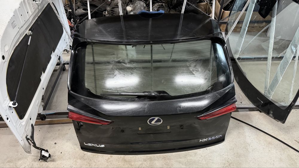 Lexus NX кришка багажника, задняя ляда, лексус крышка