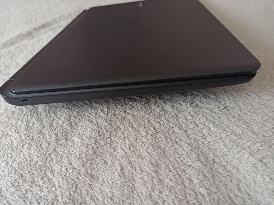 Ноутбук Acer Aspire ES1-533