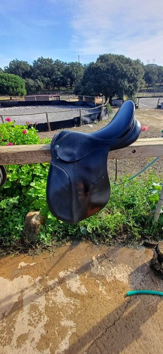 Selas inglesas e de pónei usadas