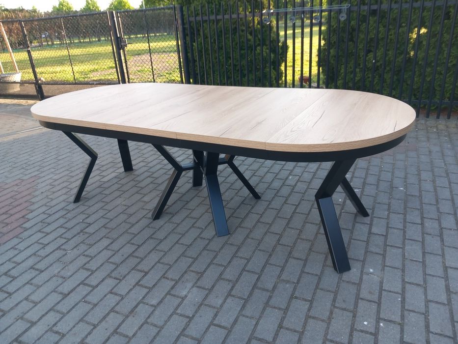 Stół okrągły mega wymiary