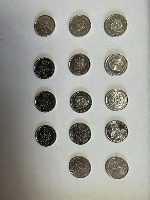 Обміняю монети 10 гривень