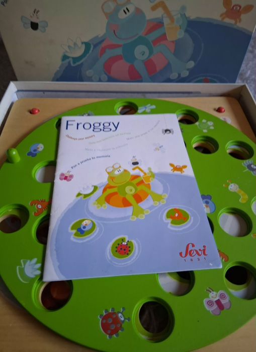 Jogo de Tabuleiro / Board Game - Froggy