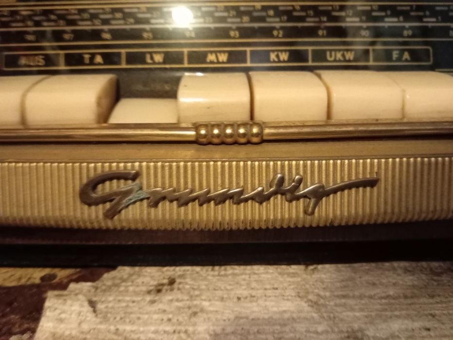 Sprzedam radio Grundig
