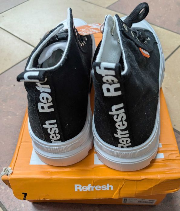 Refresh trampki czarne rozm. 40